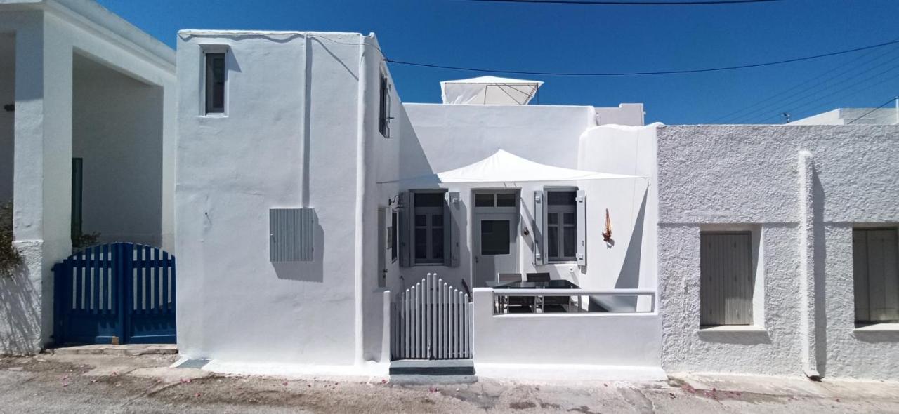 Casa Nostalgia Adamantas (Milos) Exterior foto